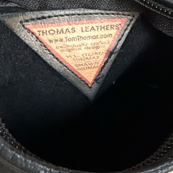 Tom Thomas Leather Small Black Angled Crossbody Purse Bag Double Zipper - Picture 5 of 6